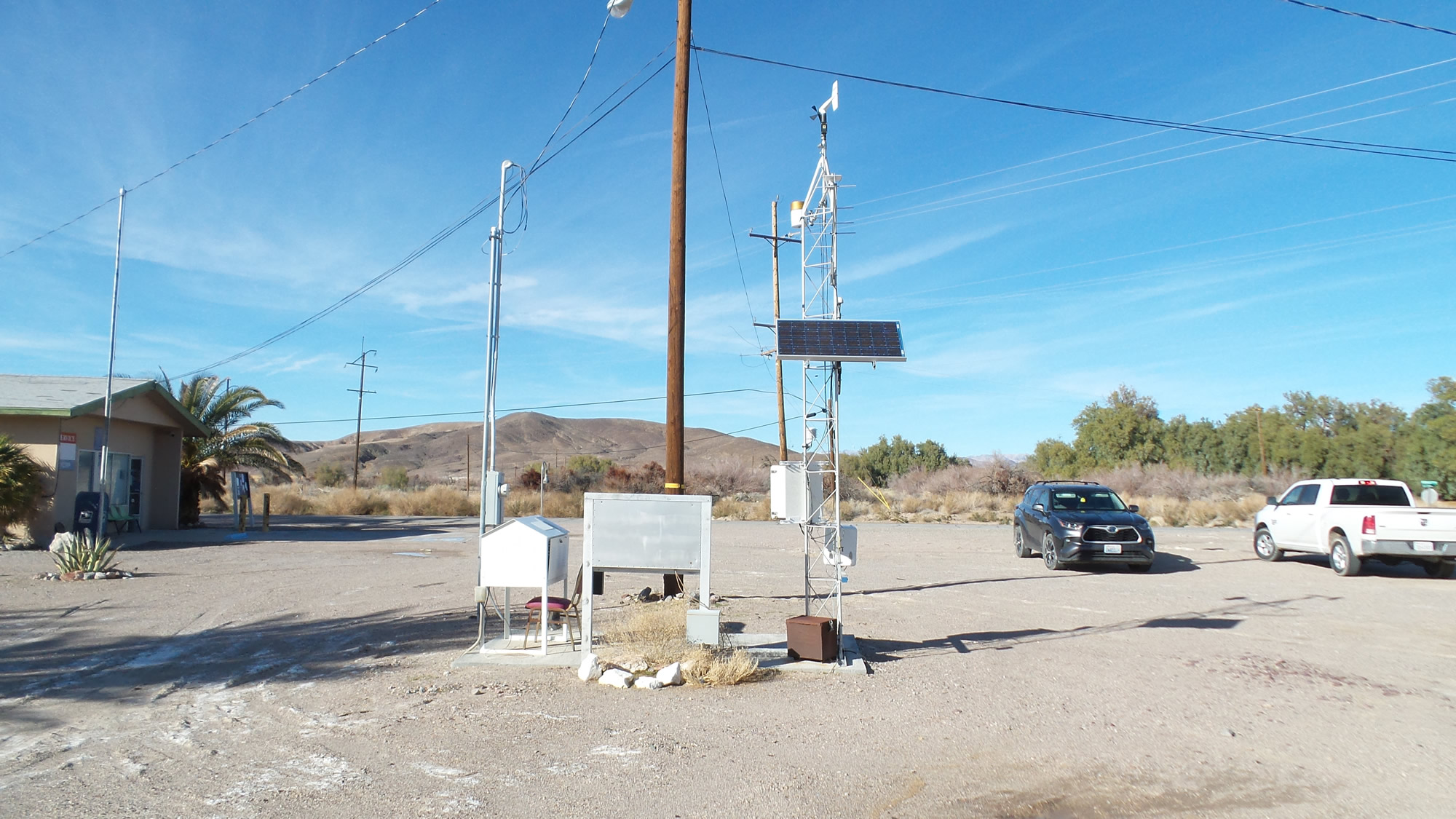 Tecopa Shoshone California — Looking to the station (North)